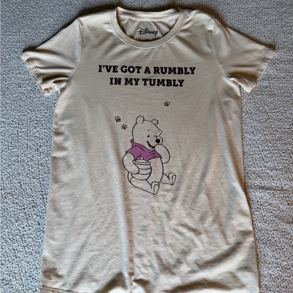 Disney Winnie the Pooh “Rumbly in My Tumbly” Graphic Tee Youth Large 12-14